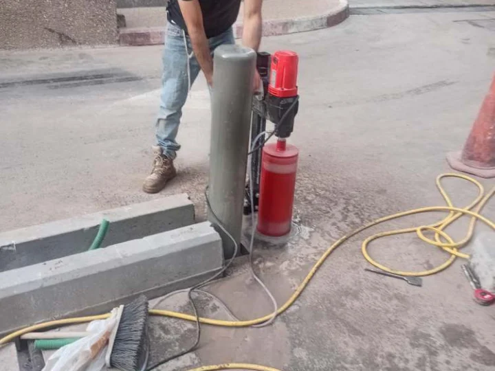 חניון רמת השרון, קידוח יהלום להתקנת העמדות